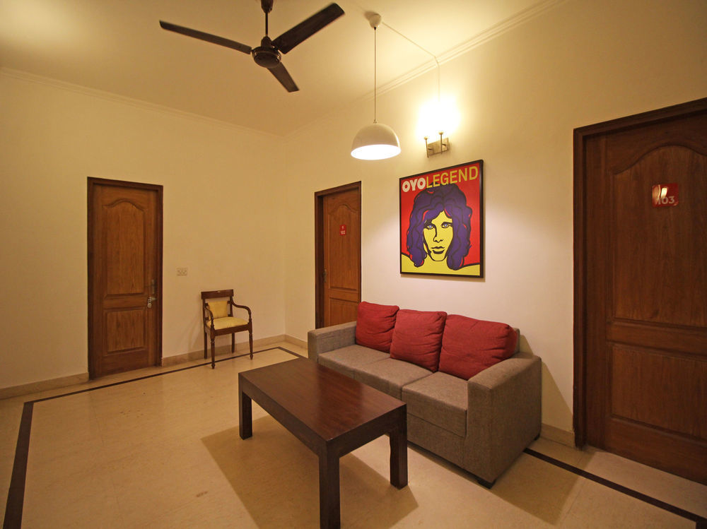Oyo Flagship 592 Hauz Khas Village ニューデリー エクステリア 写真