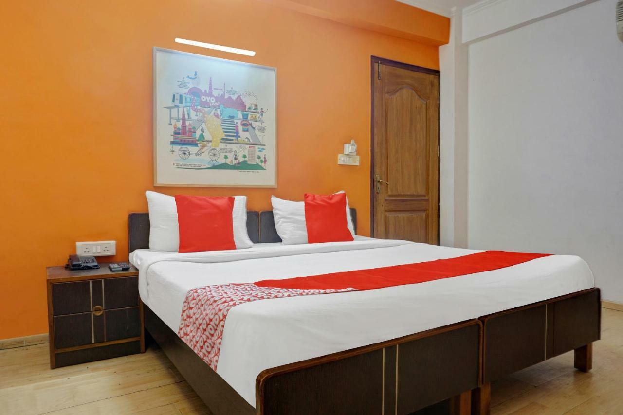 Oyo Flagship 592 Hauz Khas Village ニューデリー エクステリア 写真